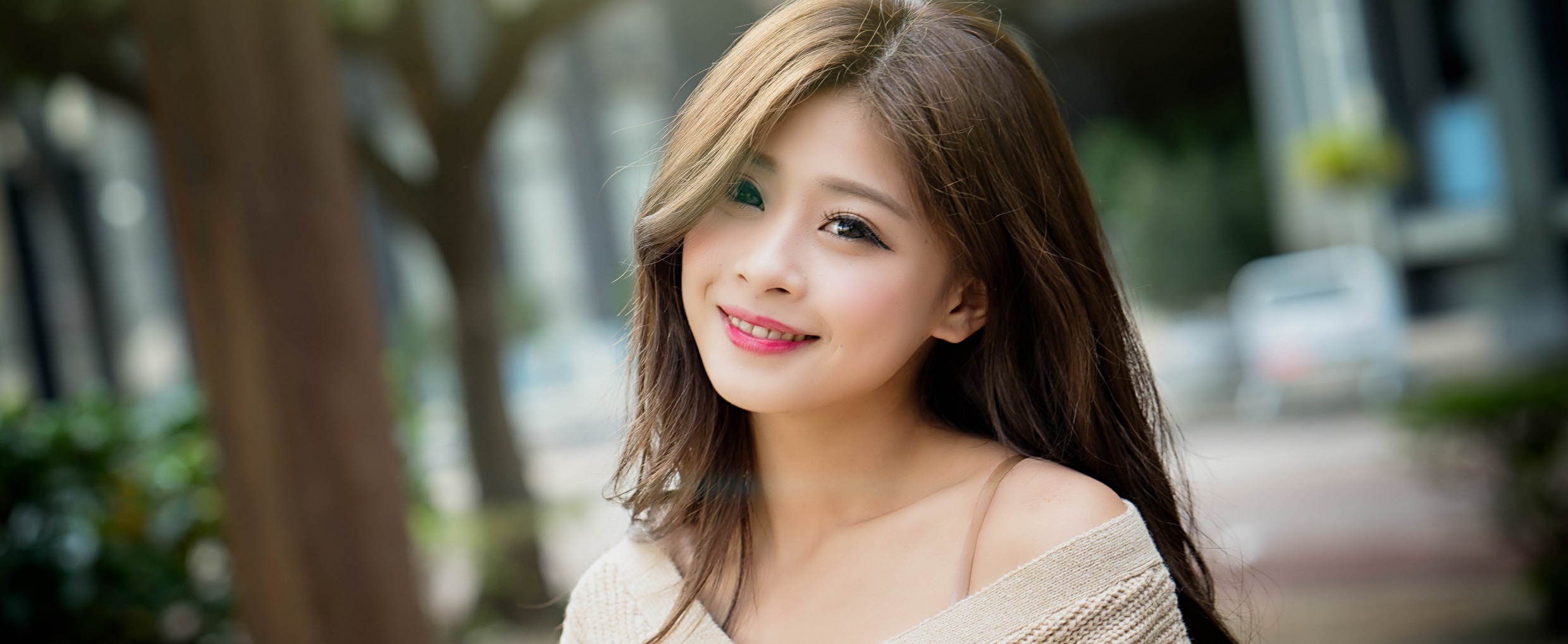 Your asia. Азиатская девушка улыбается. Японская девушка улыбается. Азиатские девушки улыбаются Кыргызстан. Красивые девушки с ухмылками карандашом азиатки.